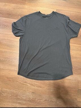 Maven Men's Crewneck T-Shirt in Charcoal